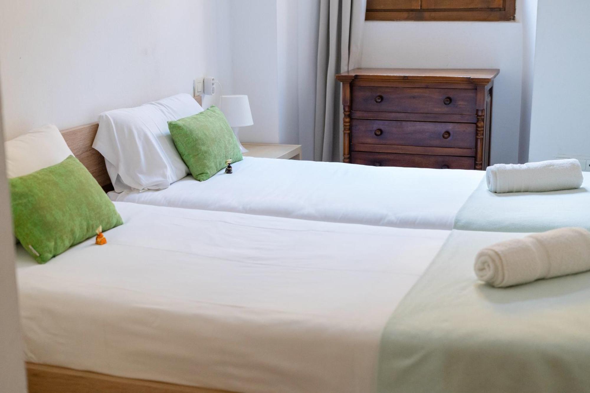 Apartamentos Granata Гранада Екстер'єр фото